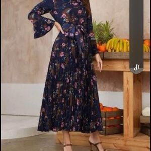 Elegant Floral Navy Dress